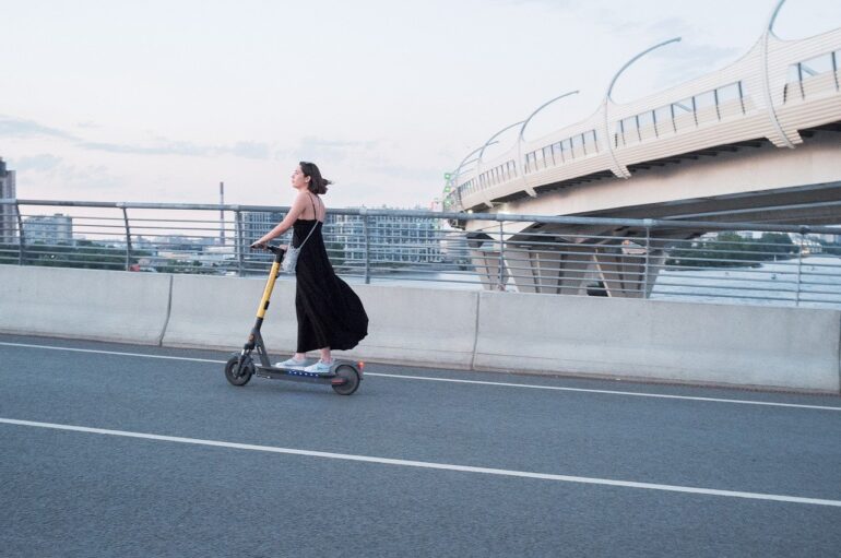 Bici eléctrica o patinete